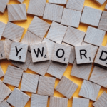 Słowa kluczowe a pozycjonowanie – poradnik dla początkujących