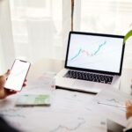 Sposób na wyszukiwanie trendów – podobne zapytania i tematy w Google Trends