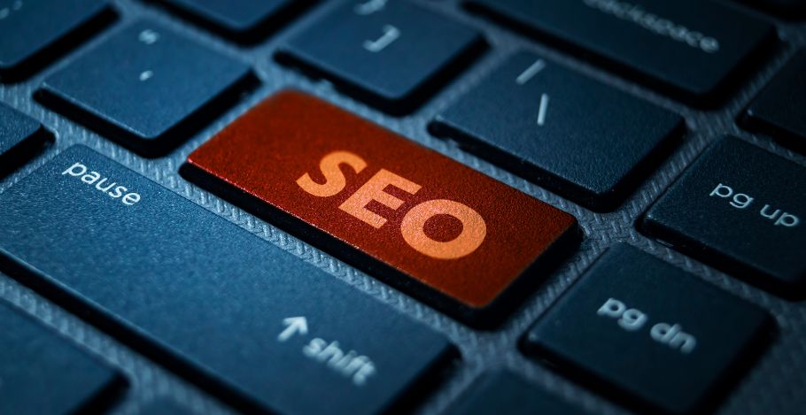 Keyword Stuffing w SEO – co to jest i jak go unikać?