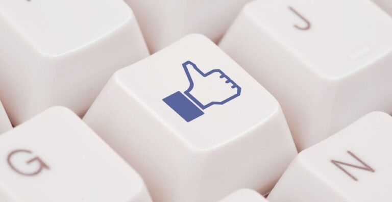 Kiedy powstał Facebook? Historia i rozwój FB